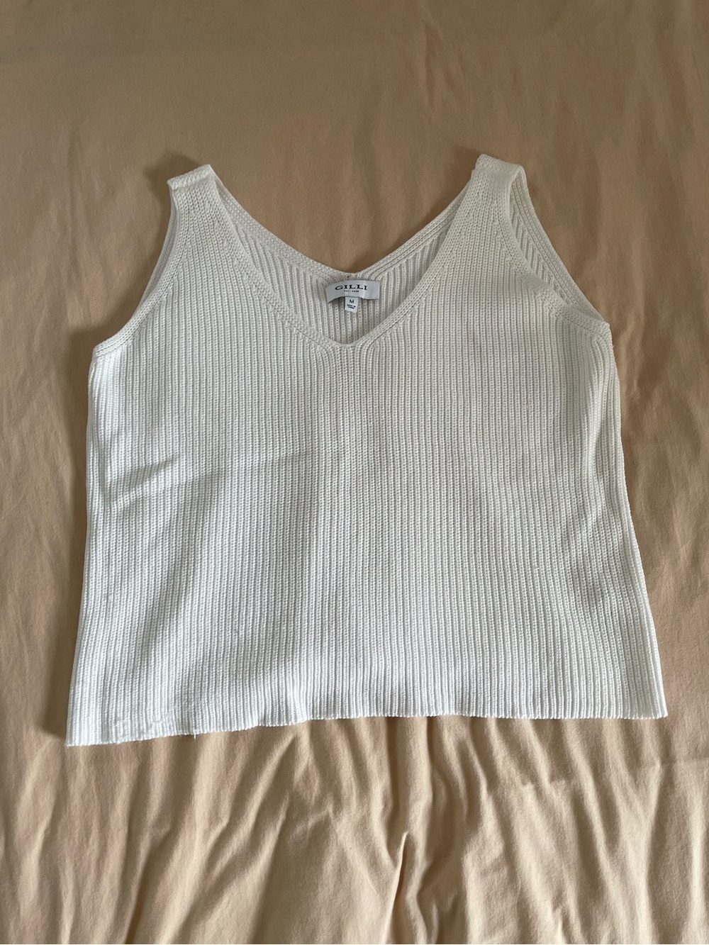 Gilli Women's White Ribbed V-Neck Knit Tank Top